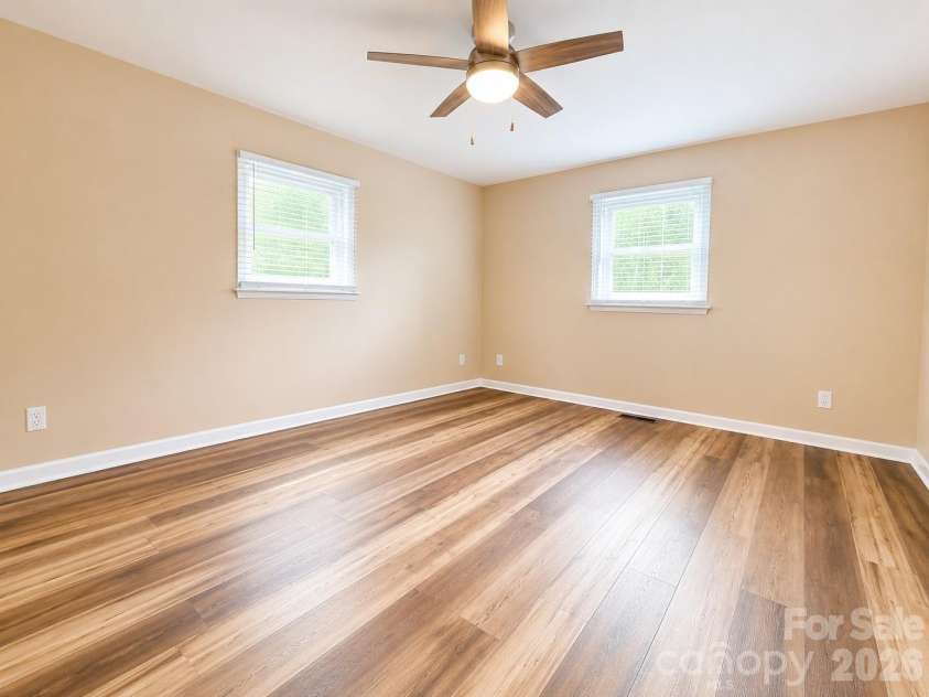 114 Falling Waters Road, Hendersonville, NC 28792.  MLS# CAR4390548, YatesRealty ID 29220. 