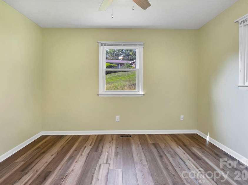 114 Falling Waters Road, Hendersonville, NC 28792.  MLS# CAR4426229, YatesRealty ID 29220. 