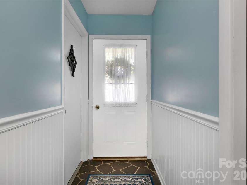 114 Falling Waters Road, Hendersonville, NC 28792.  MLS# CAR4426229, YatesRealty ID 29220. Shared hallway