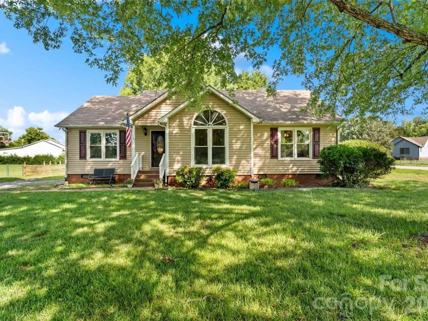 1009 Stevens Road, Monroe, NC 28110.  MLS# CAR4389380, YatesRealty ID 29221. 