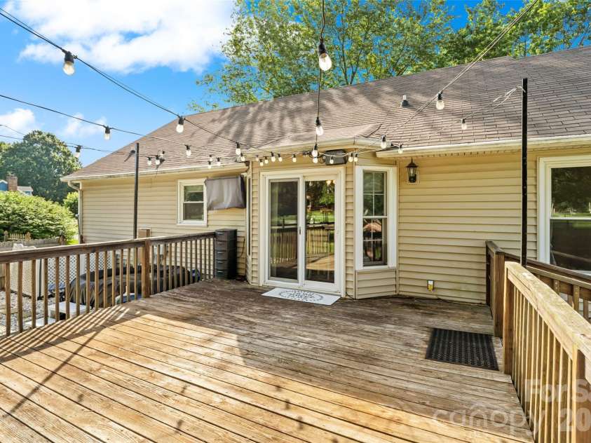 1009 Stevens Road, Monroe, NC 28110.  MLS# CAR4389380, YatesRealty ID 29221. 