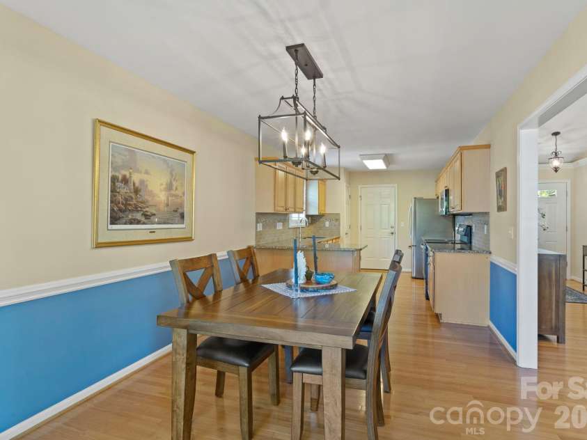 237 Charlestown Drive, Hendersonville, NC 28792.  MLS# CAR4390917, YatesRealty ID 29222. 