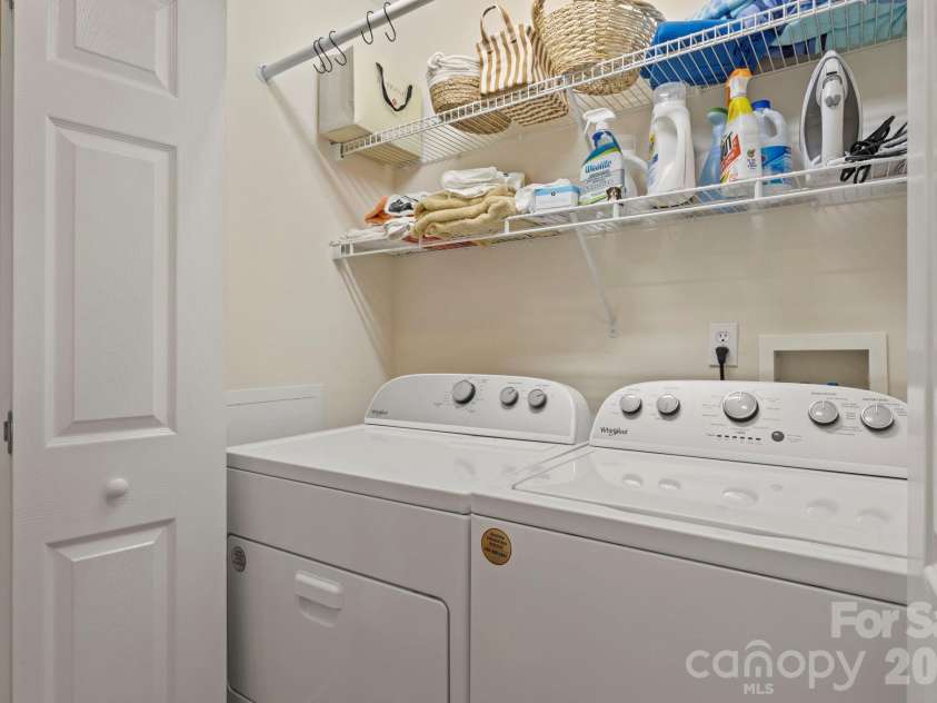 237 Charlestown Drive, Hendersonville, NC 28792.  MLS# CAR4390917, YatesRealty ID 29222. 