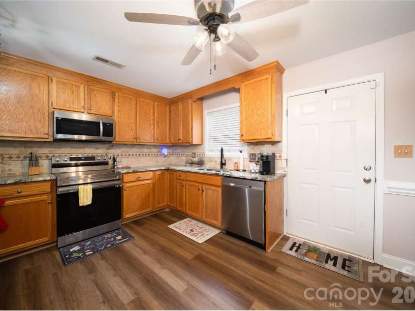 5005 Roseboro Court, Lowell, NC 28098.  MLS# CAR4388788, YatesRealty ID 29223. 