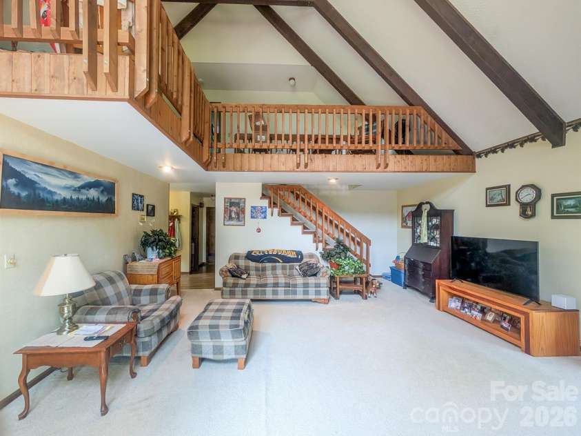 114 Dewberry Lane, Burnsville, NC 28705.  MLS# CAR4388919, YatesRealty ID 29224. 