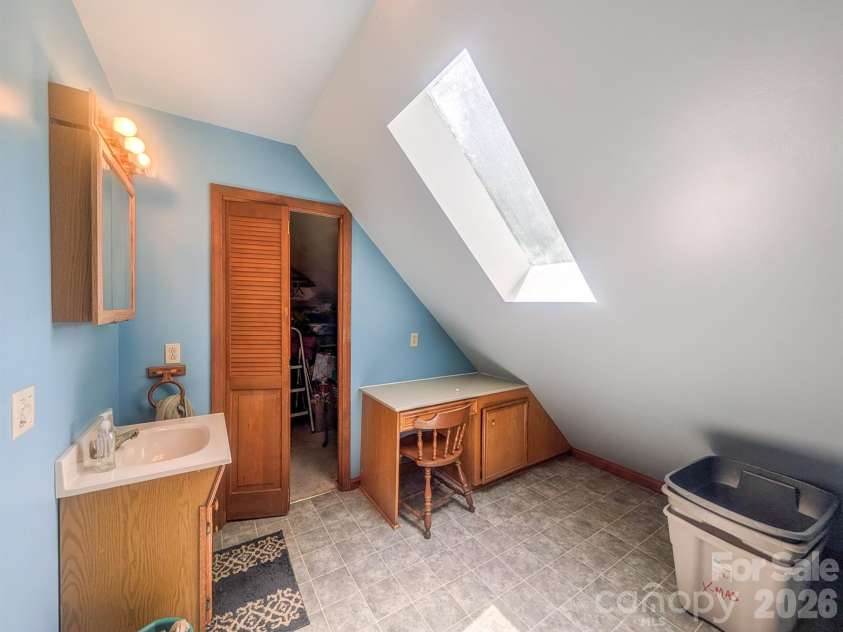 114 Dewberry Lane, Burnsville, NC 28705.  MLS# CAR4388919, YatesRealty ID 29224. 