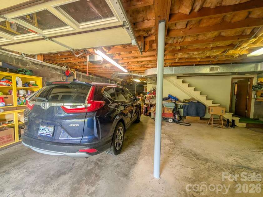 114 Dewberry Lane, Burnsville, NC 28705.  MLS# CAR4388919, YatesRealty ID 29224. 