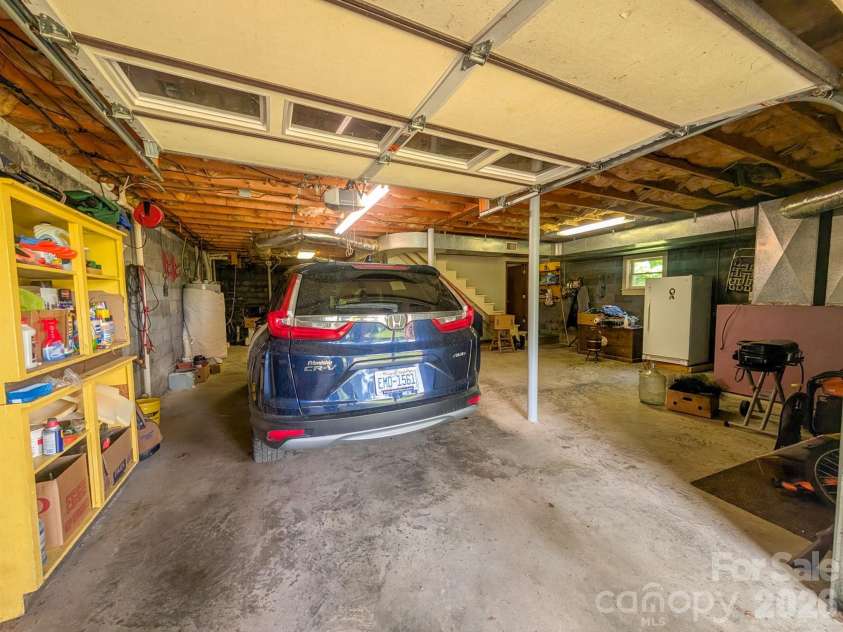 114 Dewberry Lane, Burnsville, NC 28705.  MLS# CAR4388919, YatesRealty ID 29224. 