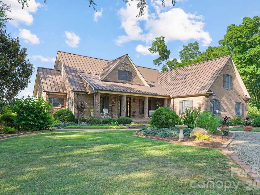 1715 Regan Road, Lexington, NC 27292.  MLS# CAR4391919, YatesRealty ID 29227. 
