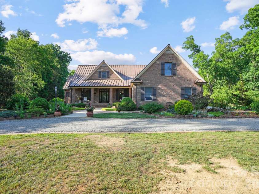 1715 Regan Road, Lexington, NC 27292.  MLS# CAR4391919, YatesRealty ID 29227. 