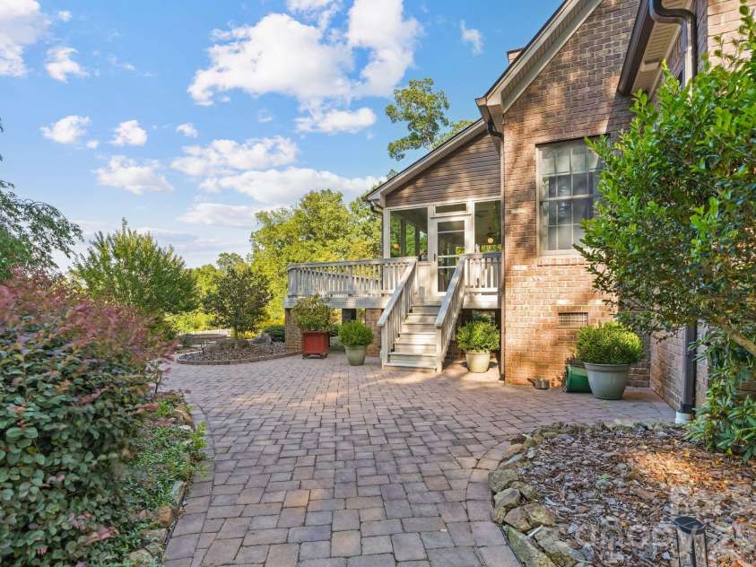 1715 Regan Road, Lexington, NC 27292.  MLS# CAR4391919, YatesRealty ID 29227. 