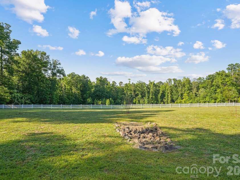 1715 Regan Road, Lexington, NC 27292.  MLS# CAR4391919, YatesRealty ID 29227. 