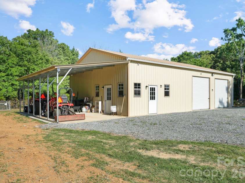1715 Regan Road, Lexington, NC 27292.  MLS# CAR4391919, YatesRealty ID 29227. 