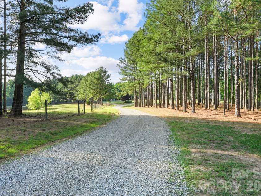 1715 Regan Road, Lexington, NC 27292.  MLS# CAR4391919, YatesRealty ID 29227. 