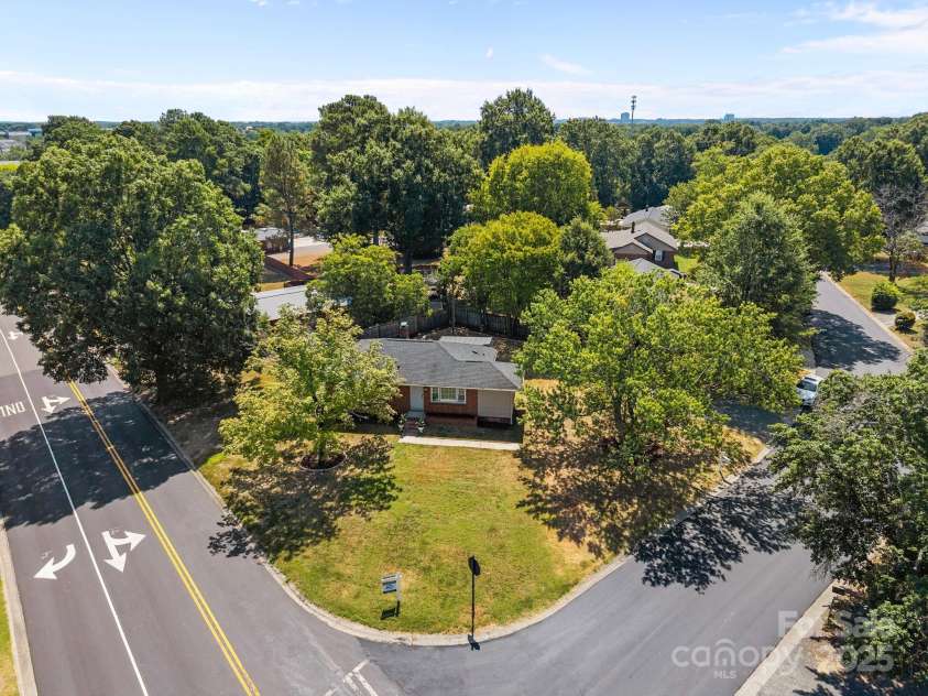 201 Lowry Street, Pineville, NC 28134.  MLS# CAR4284142, YatesRealty ID 29227. 