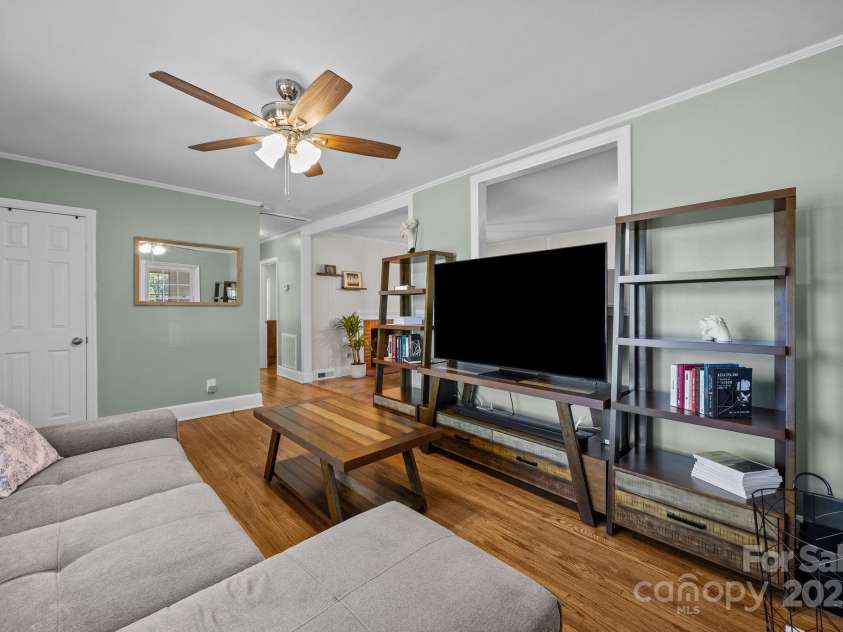 201 Lowry Street, Pineville, NC 28134.  MLS# CAR4284142, YatesRealty ID 29227. 