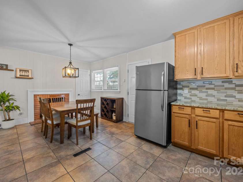 201 Lowry Street, Pineville, NC 28134.  MLS# CAR4284142, YatesRealty ID 29227. 