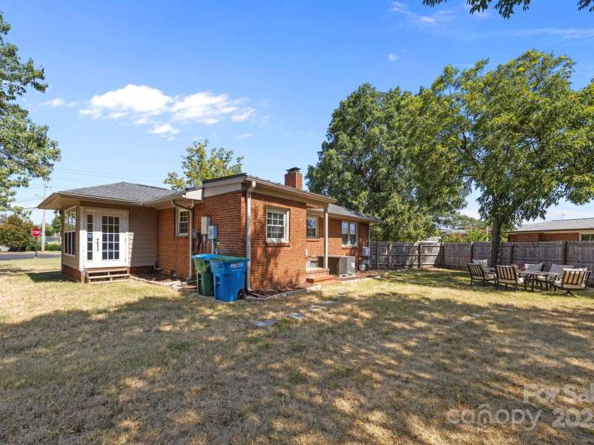 201 Lowry Street, Pineville, NC 28134.  MLS# CAR4284142, YatesRealty ID 29227. 