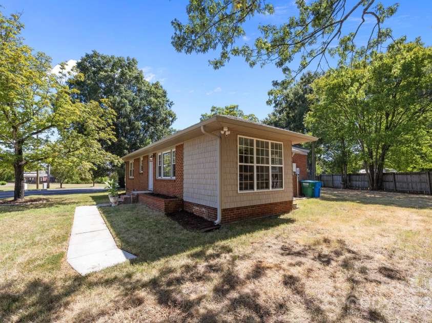 201 Lowry Street, Pineville, NC 28134.  MLS# CAR4284142, YatesRealty ID 29227. 