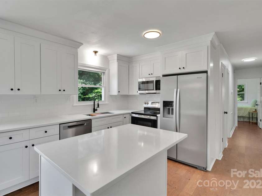 113 Lou Drive, Gastonia, NC 28052.  MLS# CAR4270786, YatesRealty ID 29229. Kitchen