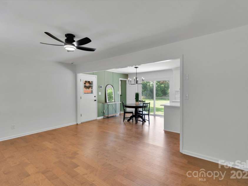 113 Lou Drive, Gastonia, NC 28052.  MLS# CAR4270786, YatesRealty ID 29229. Living room