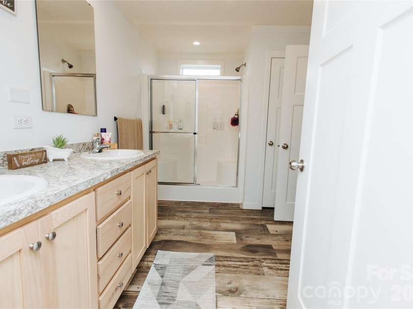 70 Cascades Drive, Nebo, NC 28761.  MLS# CAR4388947, YatesRealty ID 29229. 