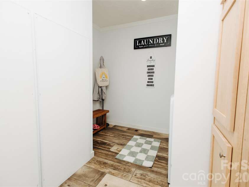 70 Cascades Drive, Nebo, NC 28761.  MLS# CAR4388947, YatesRealty ID 29229. 