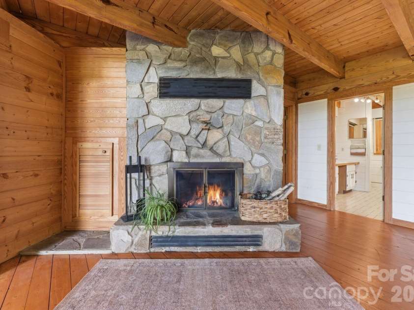 429 Biodome Drive, Waynesville, NC 28785.  MLS# CAR4386241, YatesRealty ID 2923. 