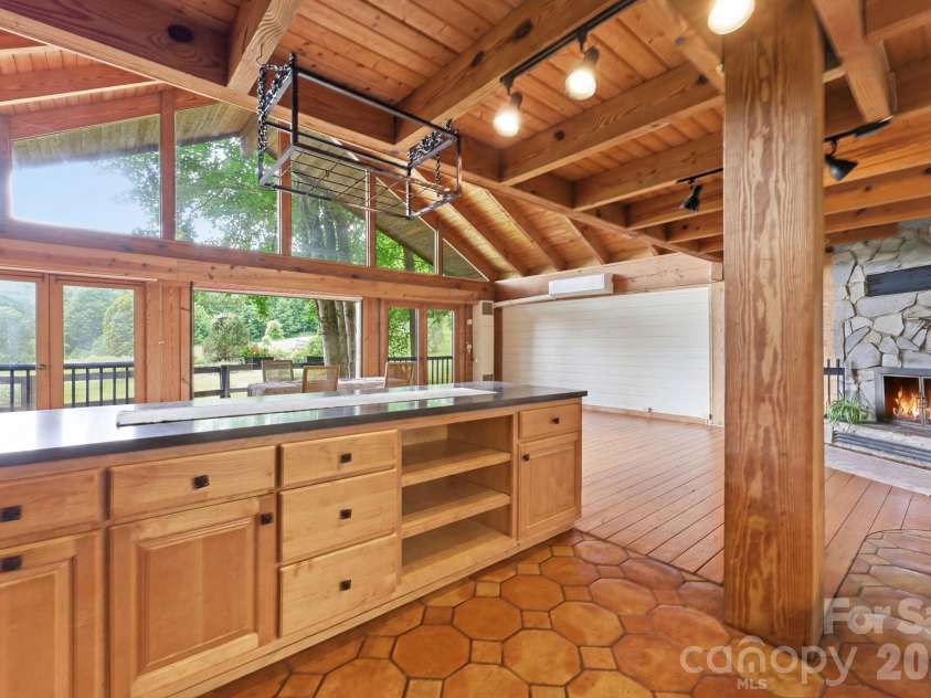 429 Biodome Drive, Waynesville, NC 28785.  MLS# CAR4386241, YatesRealty ID 2923. 