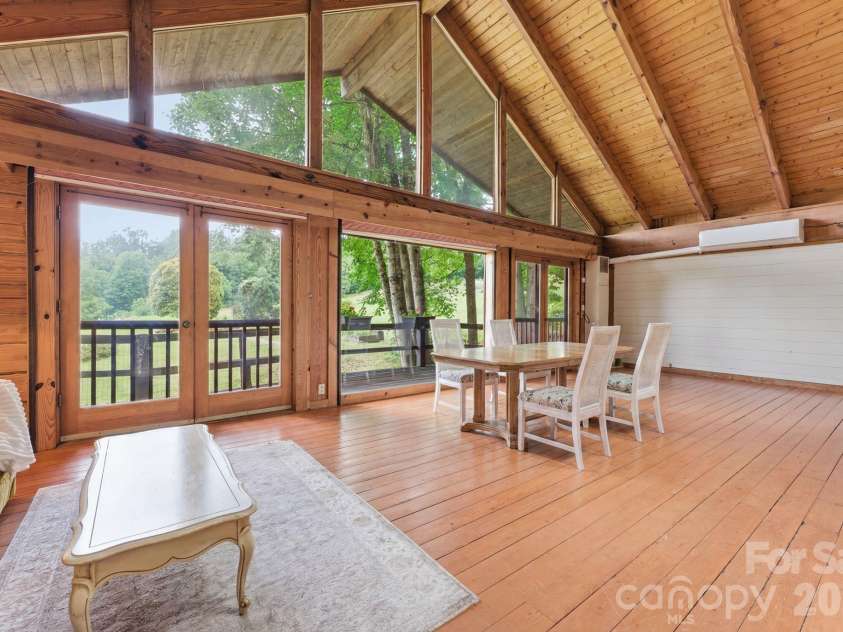 429 Biodome Drive, Waynesville, NC 28785.  MLS# CAR4386241, YatesRealty ID 2923. 