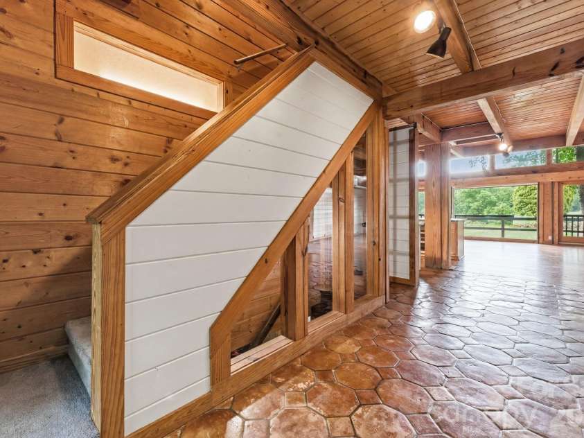 429 Biodome Drive, Waynesville, NC 28785.  MLS# CAR4386241, YatesRealty ID 2923. 