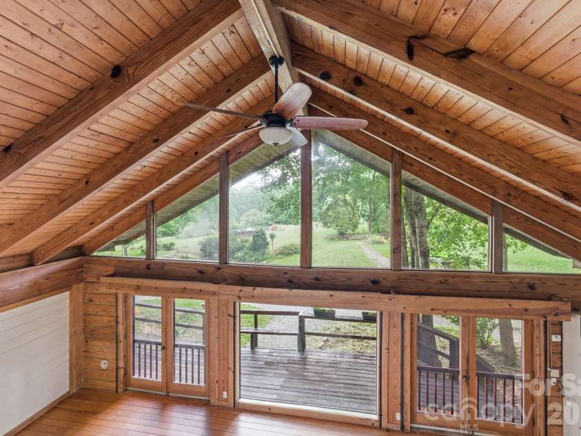 429 Biodome Drive, Waynesville, NC 28785.  MLS# CAR4386241, YatesRealty ID 2923. 