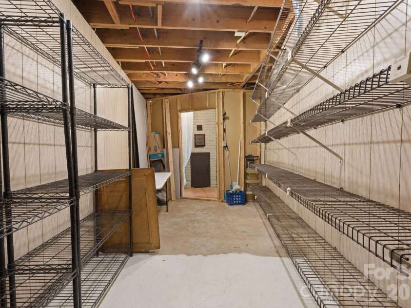 429 Biodome Drive, Waynesville, NC 28785.  MLS# CAR4386241, YatesRealty ID 2923. 