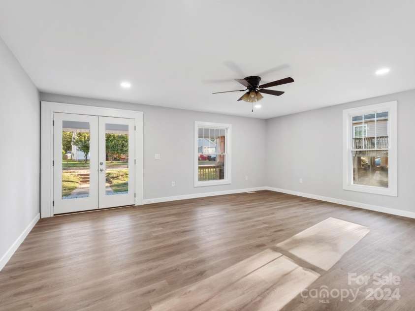 709 Bringle Ferry Road, Salisbury, NC 28144.  MLS# CAR4193029, YatesRealty ID 2923. 