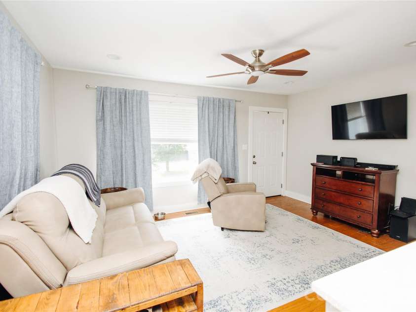 212 Maple Avenue, Marion, NC 28752.  MLS# CAR4390839, YatesRealty ID 29230. 