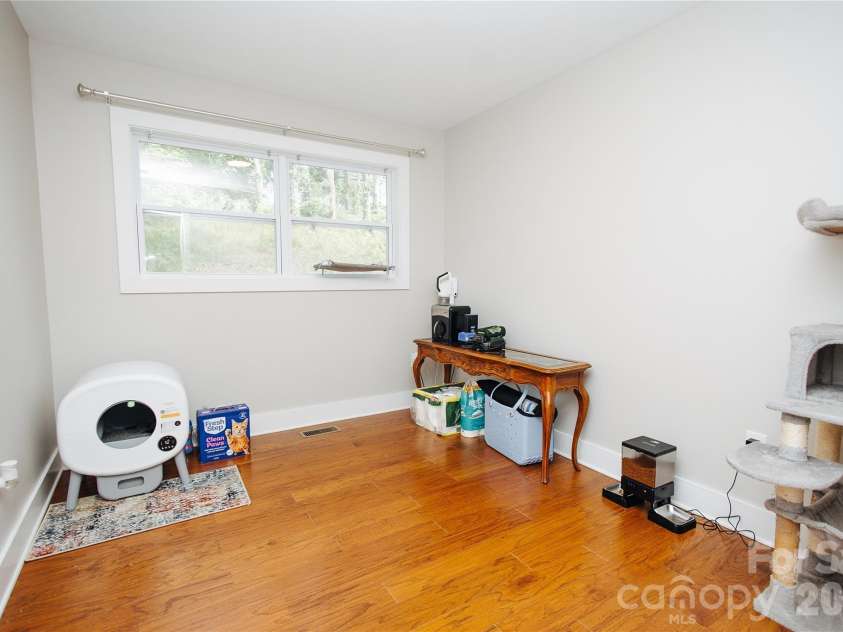 212 Maple Avenue, Marion, NC 28752.  MLS# CAR4390839, YatesRealty ID 29230. 