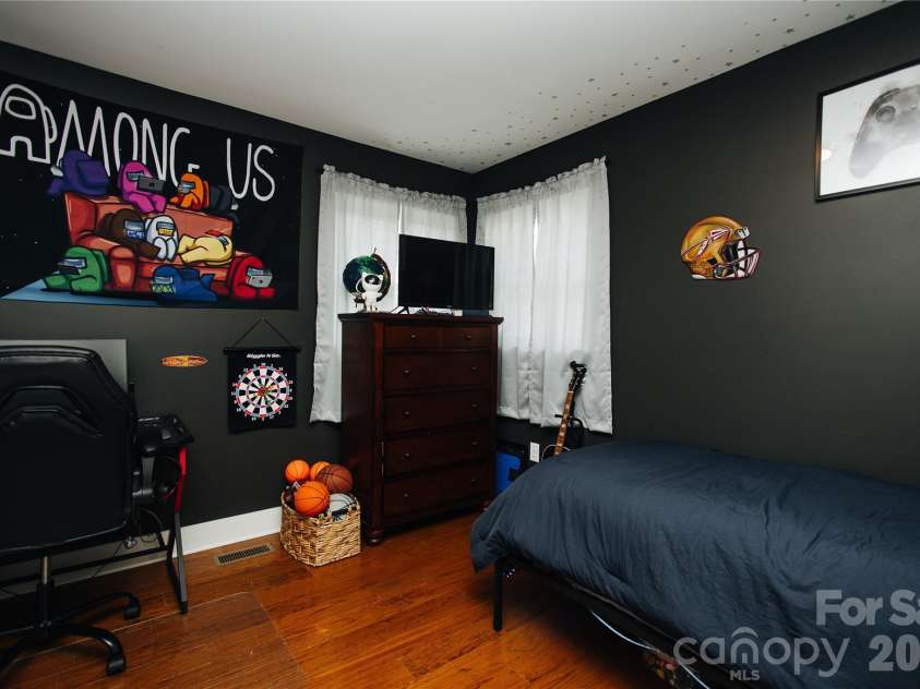 212 Maple Avenue, Marion, NC 28752.  MLS# CAR4390839, YatesRealty ID 29230. 