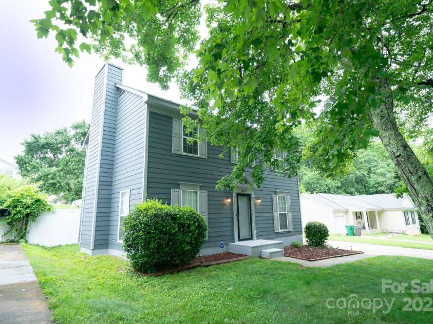 8125 Sheringham Way, Charlotte, NC 28227.  MLS# CAR4261059, YatesRealty ID 29230. 
