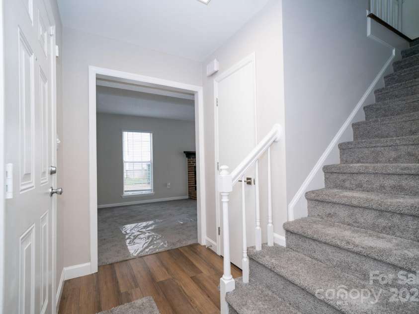 8125 Sheringham Way, Charlotte, NC 28227.  MLS# CAR4261059, YatesRealty ID 29230. 