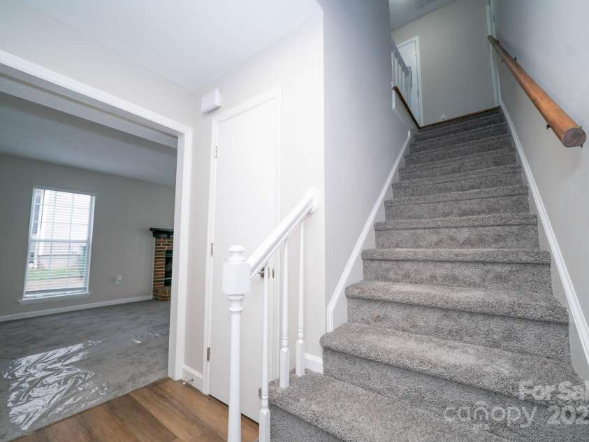 8125 Sheringham Way, Charlotte, NC 28227.  MLS# CAR4261059, YatesRealty ID 29230. 