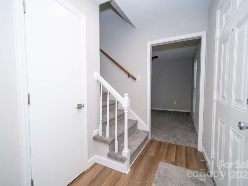8125 Sheringham Way, Charlotte, NC 28227.  MLS# CAR4261059, YatesRealty ID 29230. 