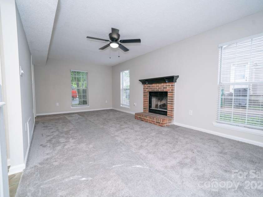 8125 Sheringham Way, Charlotte, NC 28227.  MLS# CAR4261059, YatesRealty ID 29230. 
