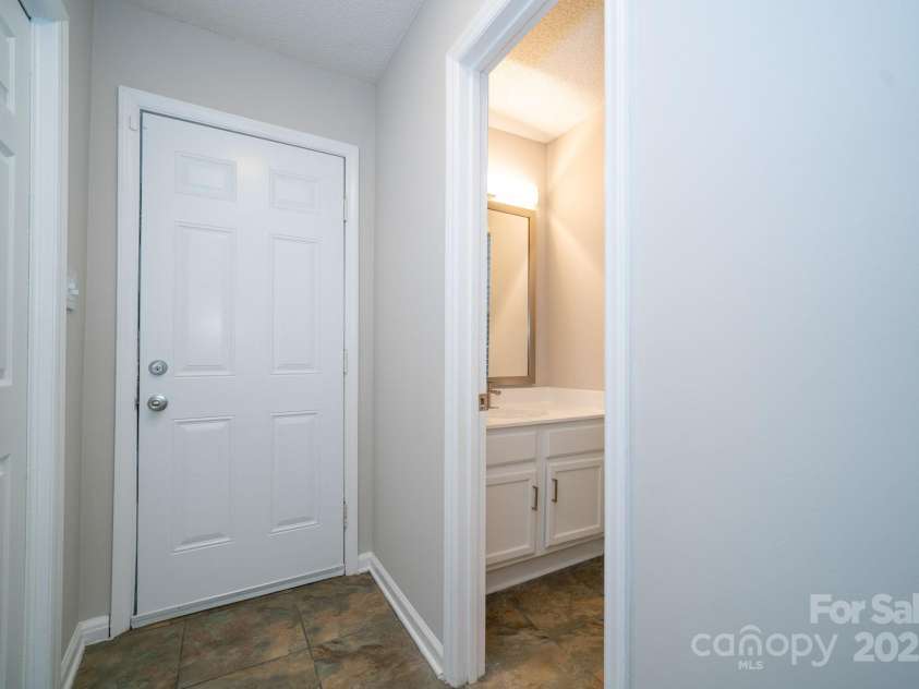 8125 Sheringham Way, Charlotte, NC 28227.  MLS# CAR4261059, YatesRealty ID 29230. 