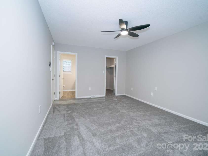 8125 Sheringham Way, Charlotte, NC 28227.  MLS# CAR4261059, YatesRealty ID 29230. 