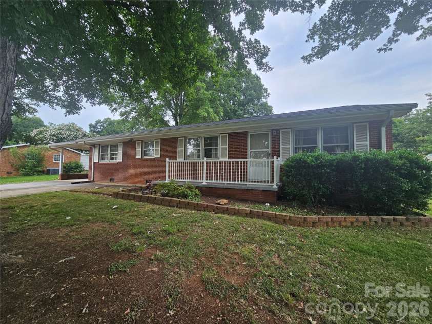3025 Hazel Drive, Shelby, NC 28152.  MLS# CAR4383681, YatesRealty ID 29231. 