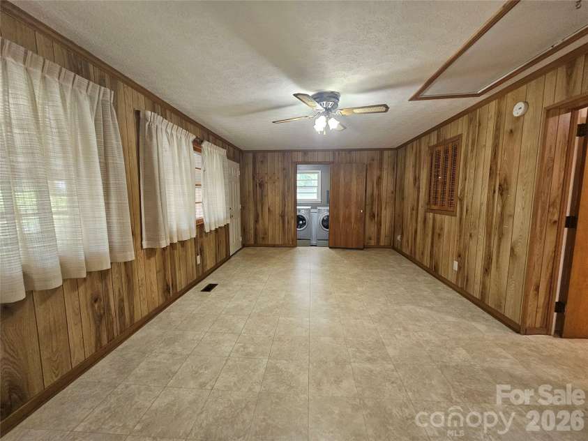 3025 Hazel Drive, Shelby, NC 28152.  MLS# CAR4383681, YatesRealty ID 29231. 