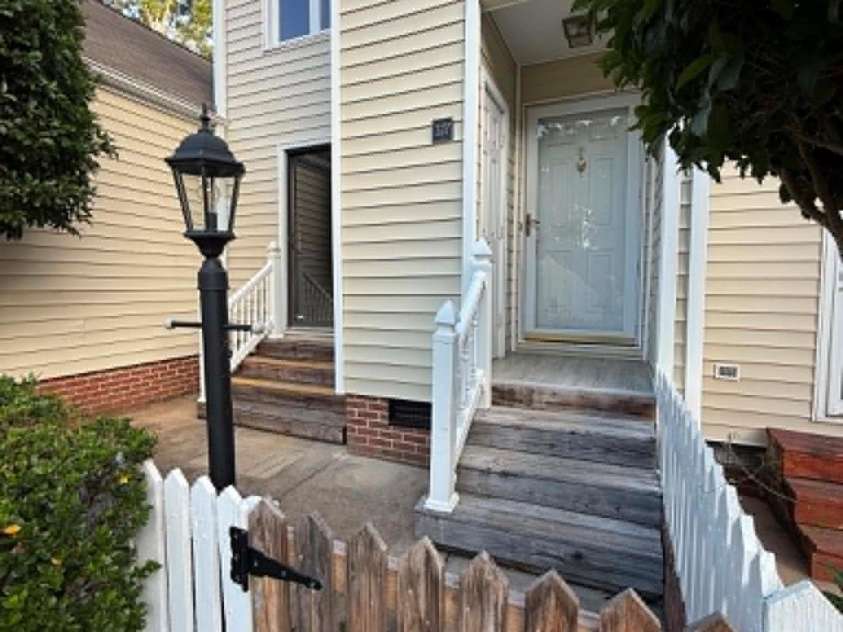 327 Eastwood Drive, Salisbury, NC 28146.  MLS# CAR4391977, YatesRealty ID 29232. 