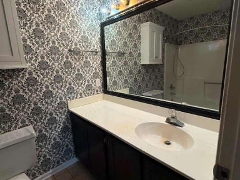 327 Eastwood Drive, Salisbury, NC 28146.  MLS# CAR4391977, YatesRealty ID 29232. 