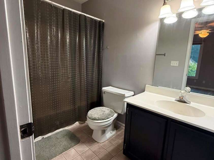 327 Eastwood Drive, Salisbury, NC 28146.  MLS# CAR4391977, YatesRealty ID 29232. 