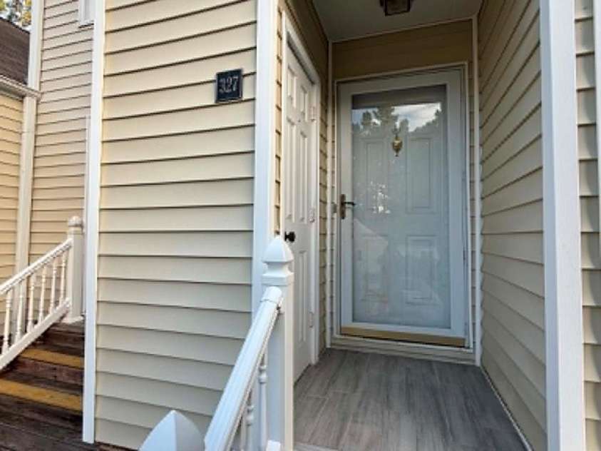 327 Eastwood Drive, Salisbury, NC 28146.  MLS# CAR4391977, YatesRealty ID 29232. 